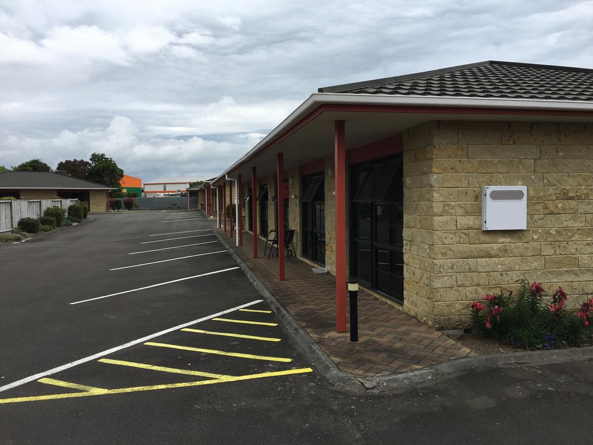 Kiwi Court Motel Hawera Esterno foto