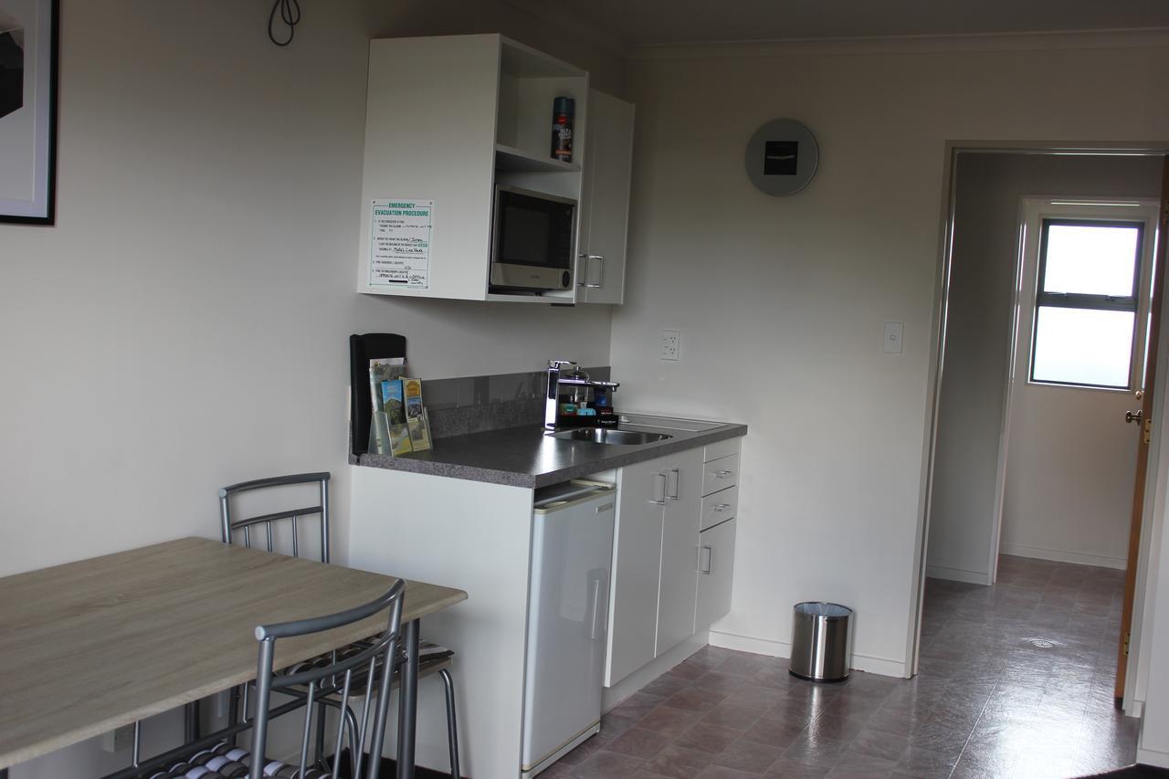 Kiwi Court Motel Hawera Esterno foto