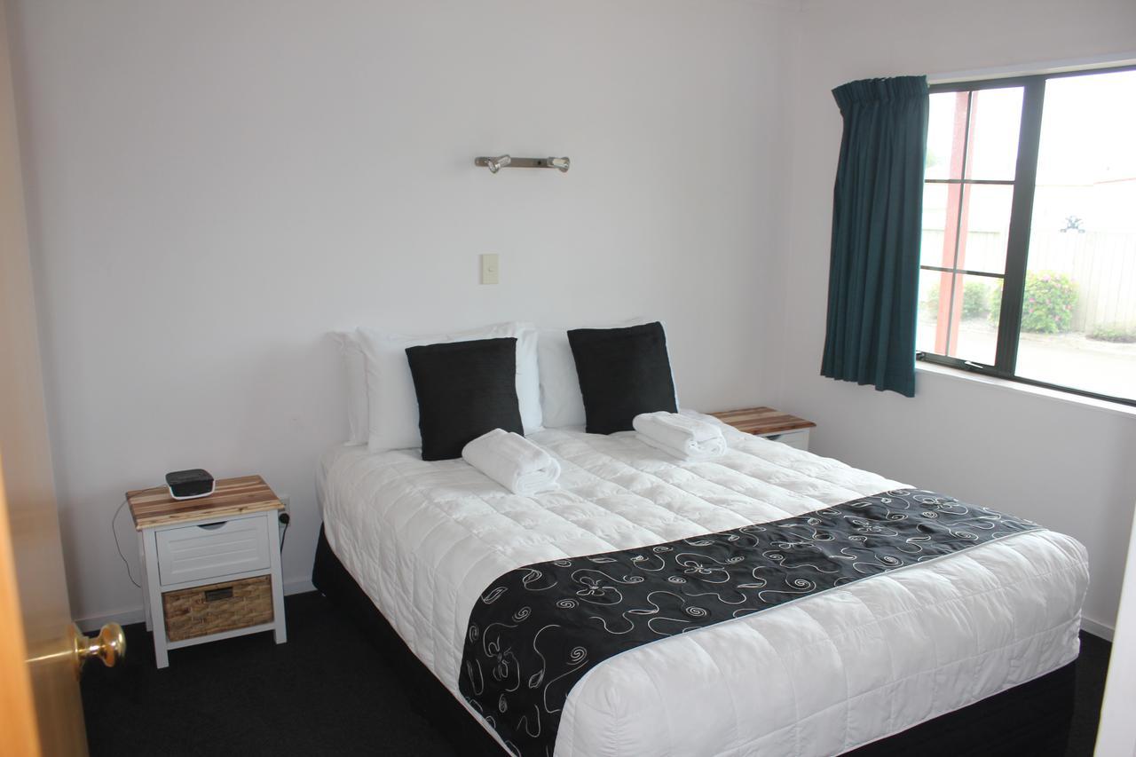 Kiwi Court Motel Hawera Esterno foto